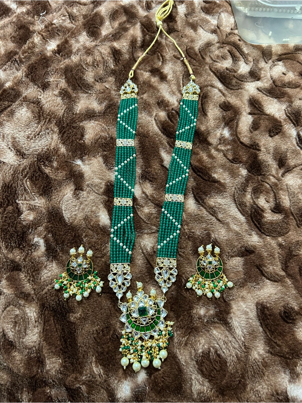 Green Beaded Pendant Necklace with Earrings